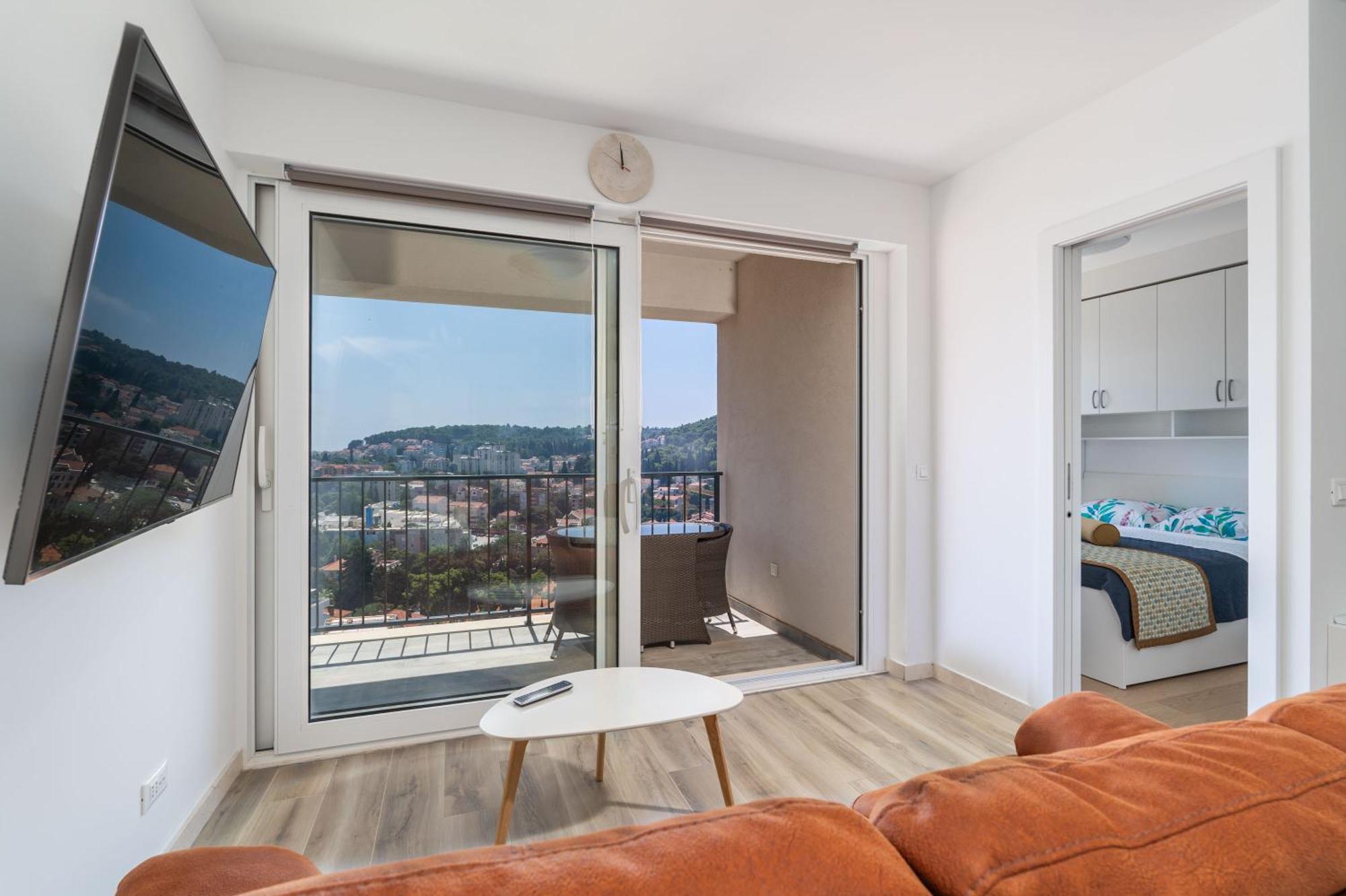 Apartament The Panoramic View Penthouse Sweet Petite