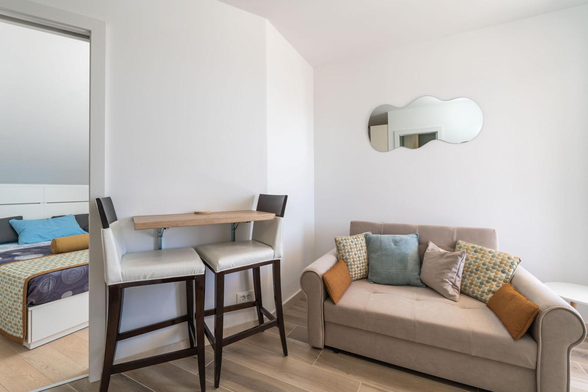 The Panoramic View Penthouse Sweet Petite Apartament *