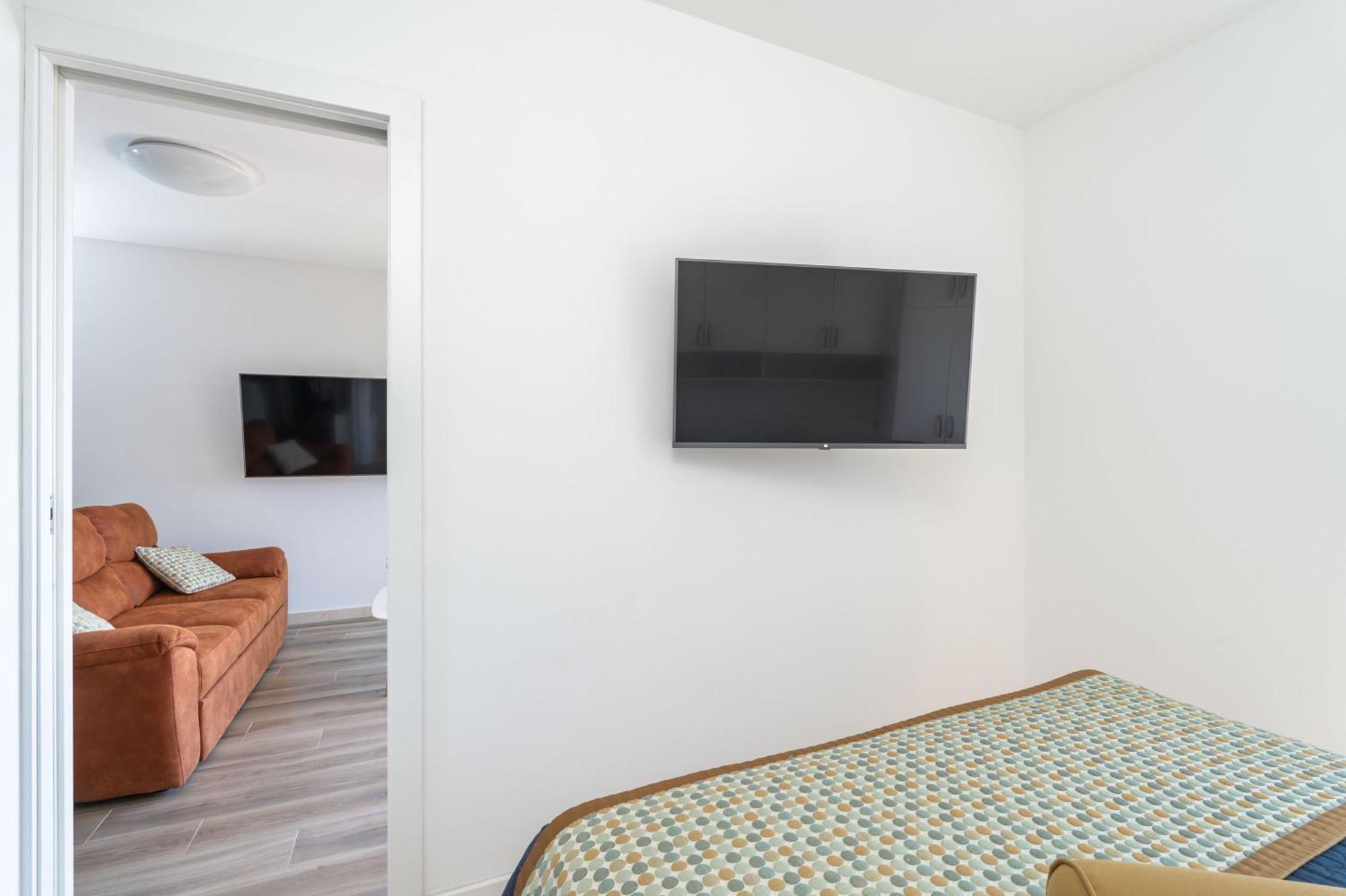 The Panoramic View Penthouse Sweet Petite Apartment