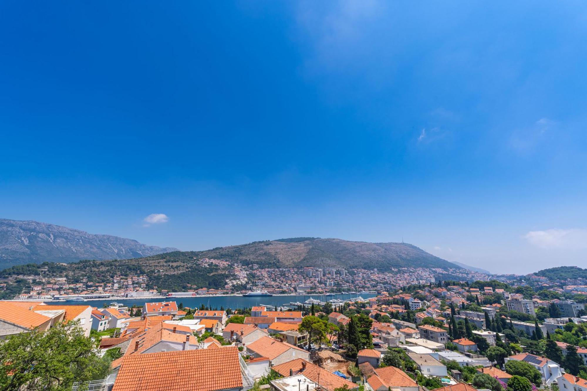 The Panoramic View Penthouse Sweet Petite Dubrownik